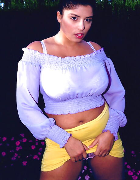 Glamorous brittish milf Kerry Marie in hot underwear baring big knockers and masturbating outdoor